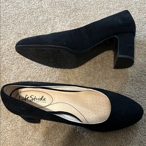 Black suede pump - Block Heel Shoes